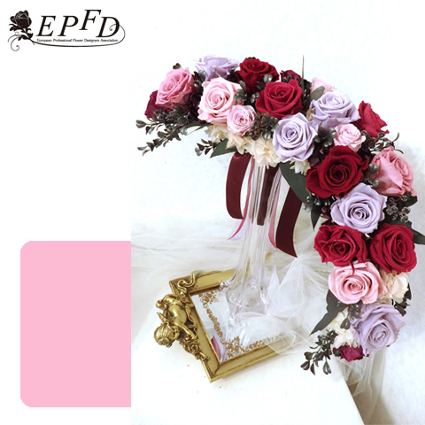 プリザーブドフラワー　クレッセントブーケ